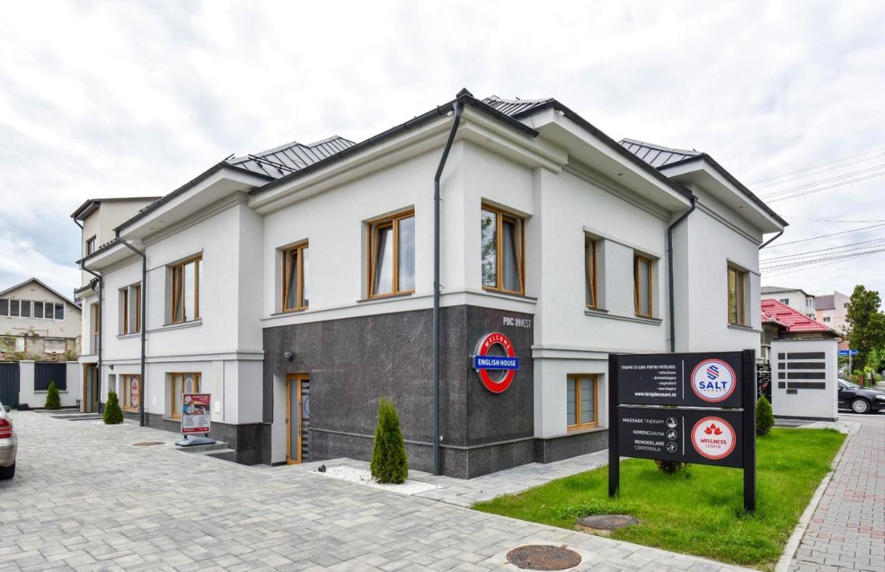 English House Bistriţa Eksteriør bilde