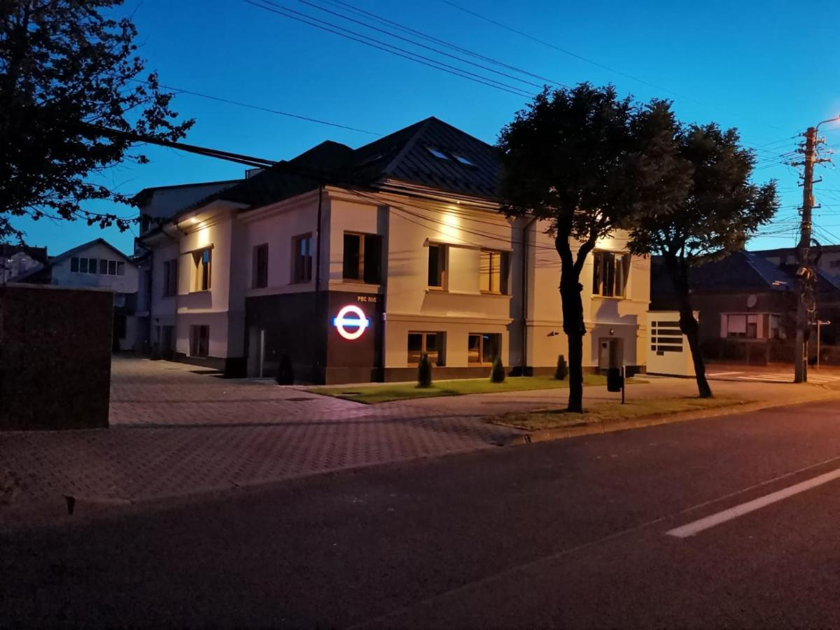 English House Bistriţa Eksteriør bilde