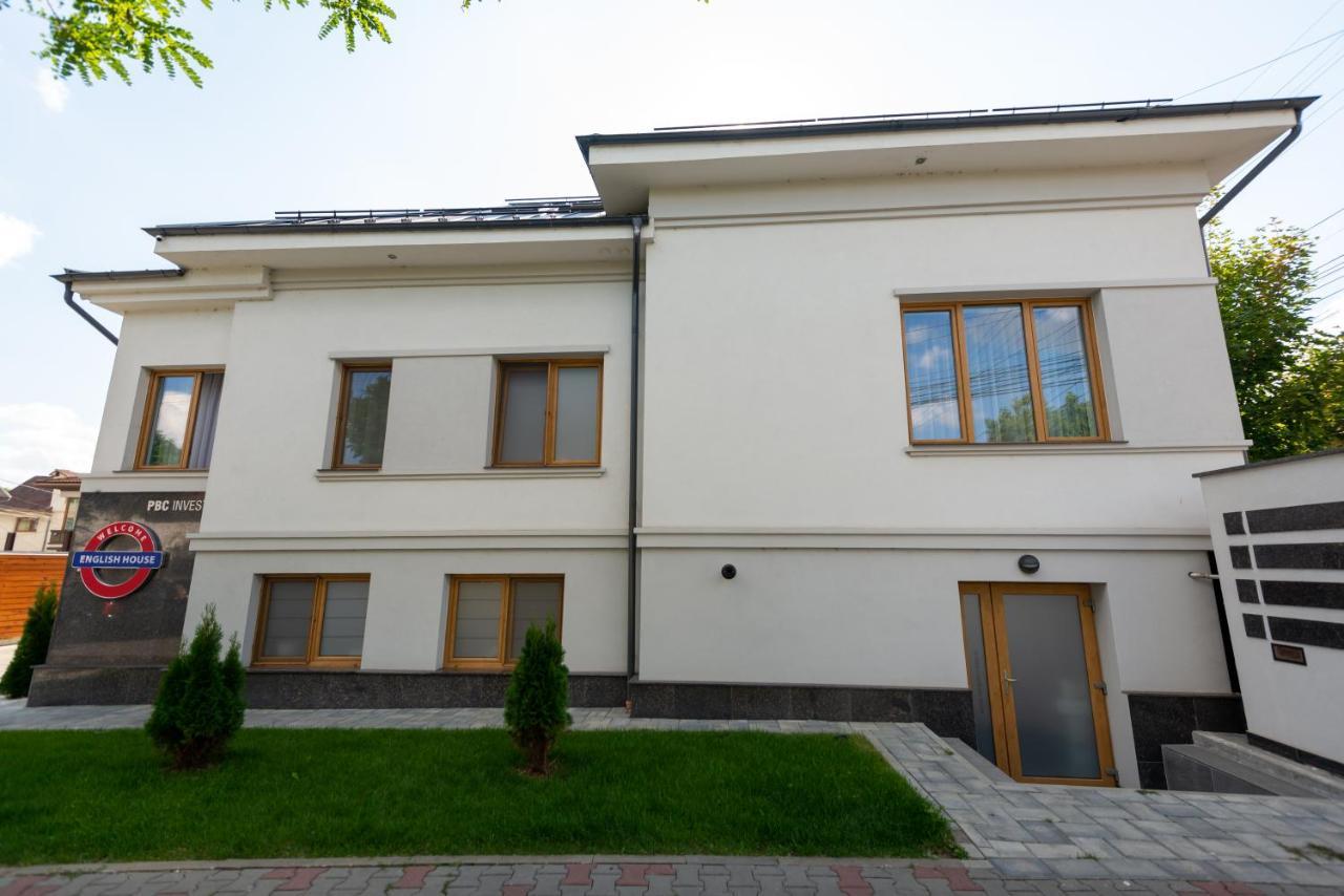 English House Bistriţa Eksteriør bilde